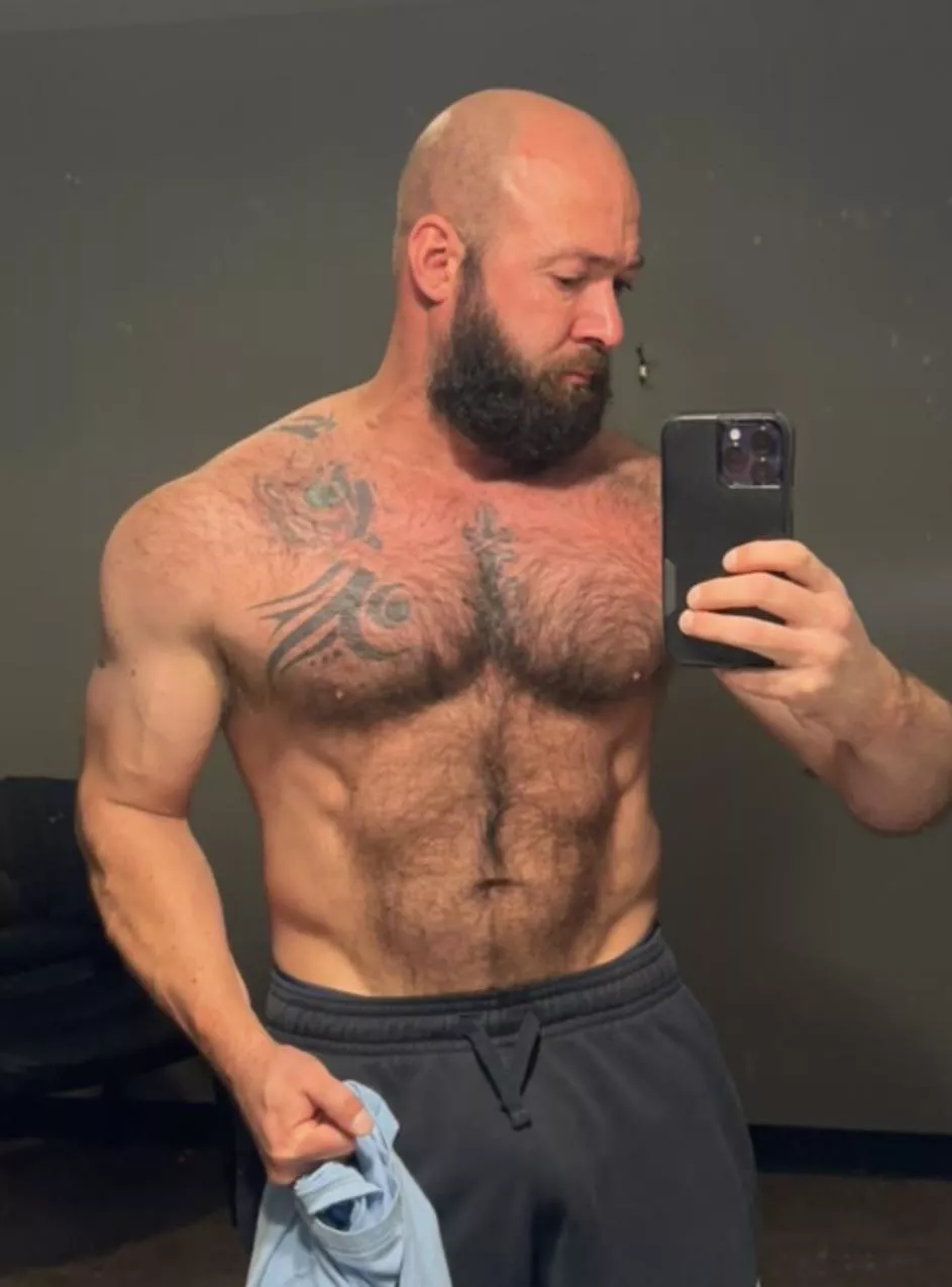 V for you to hold on to posted by Windycitydxxx