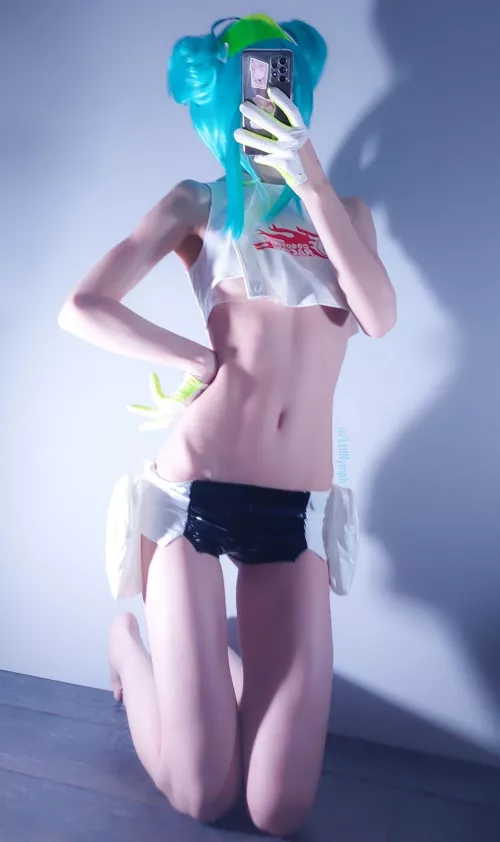 [Vocaloid](u/LttlNymph) Hatsune Miku by LttlNymph
