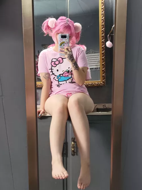 Wanna play with me? by RainbowValentine