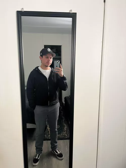 25 bi latino from So.Cal by playboypapi760