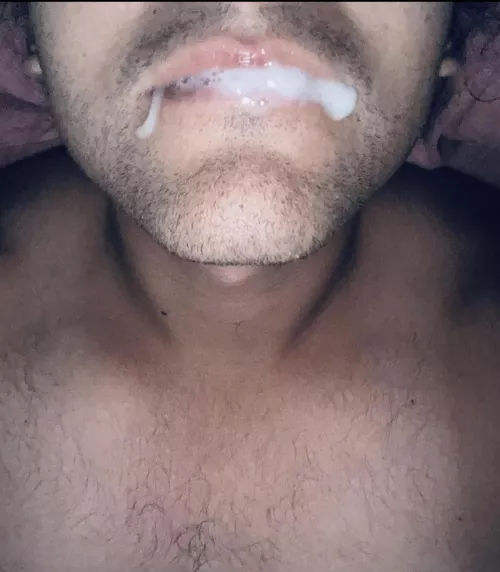 (29) It was my roommates bday today and I forgot to get him a gift so I had to do him a favor instead. Do you think he forgave me? by squeezingyou