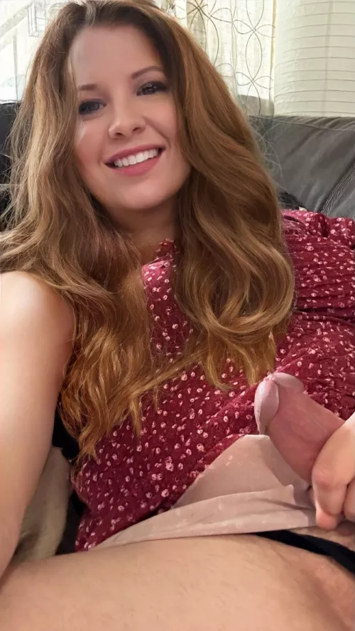 Any guys or girls willing to suck me till I burst? I'll return the favor ♥️ by Ilovetoshow