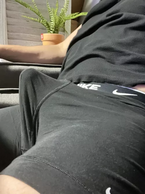 Come have a seat by cosmova