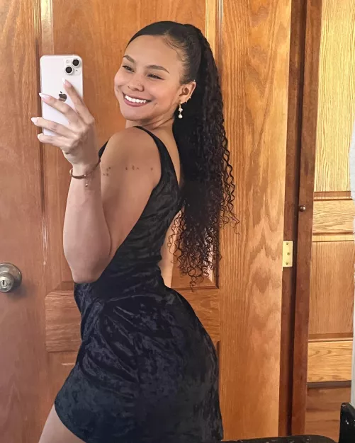 Dressed for the movies by ILoveSmilinggBack