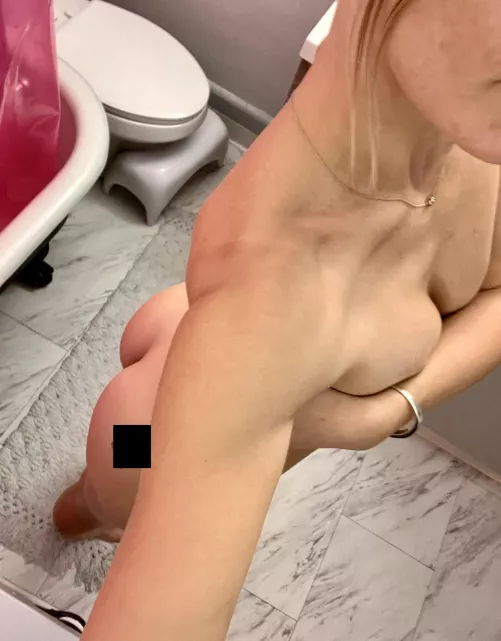 (f) pretty good view of both sides. Wdyt? by HotCoupleExposed