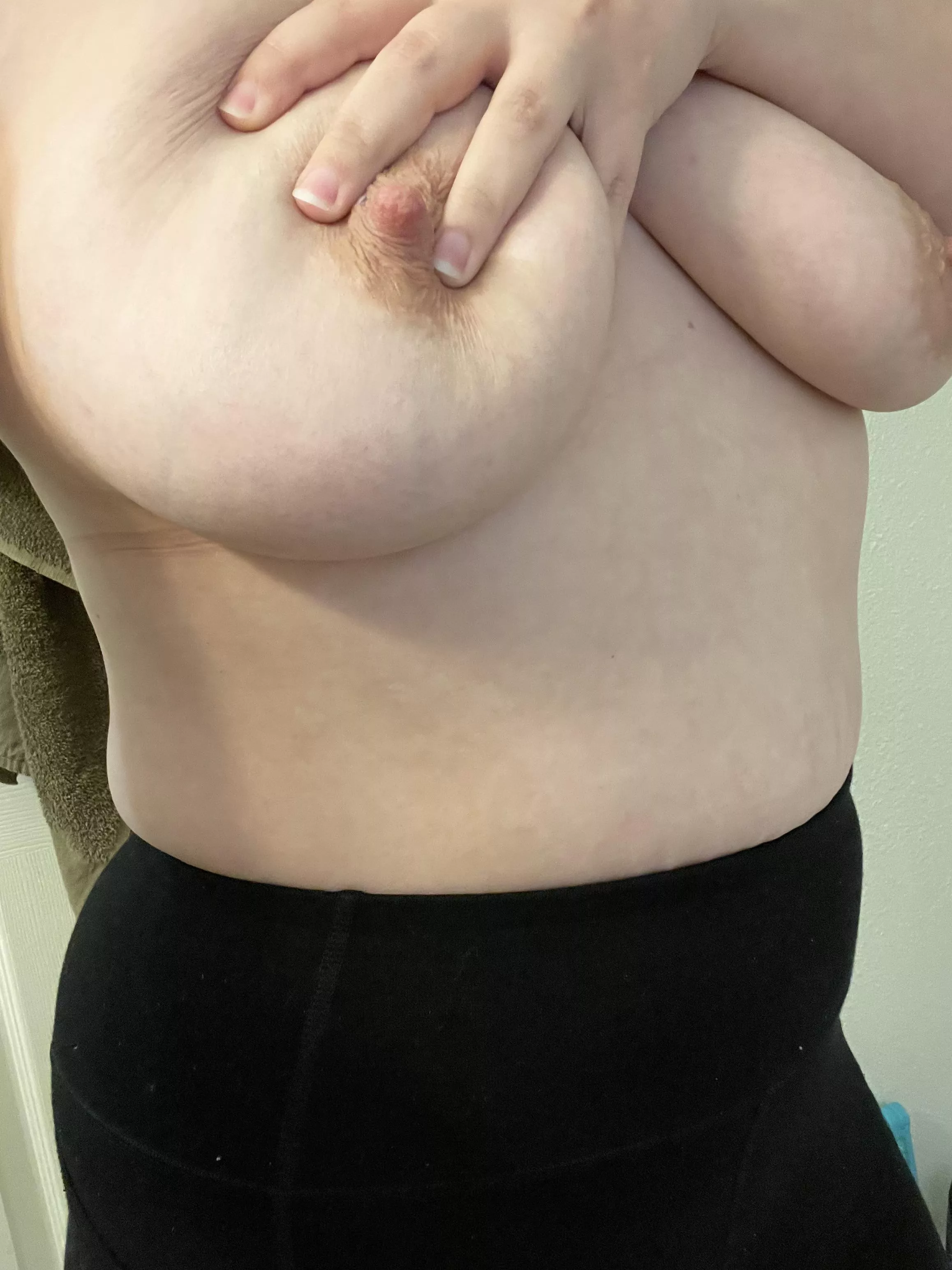 Feeling insecure about my mom bod. What do you think? posted by Wapotaco13