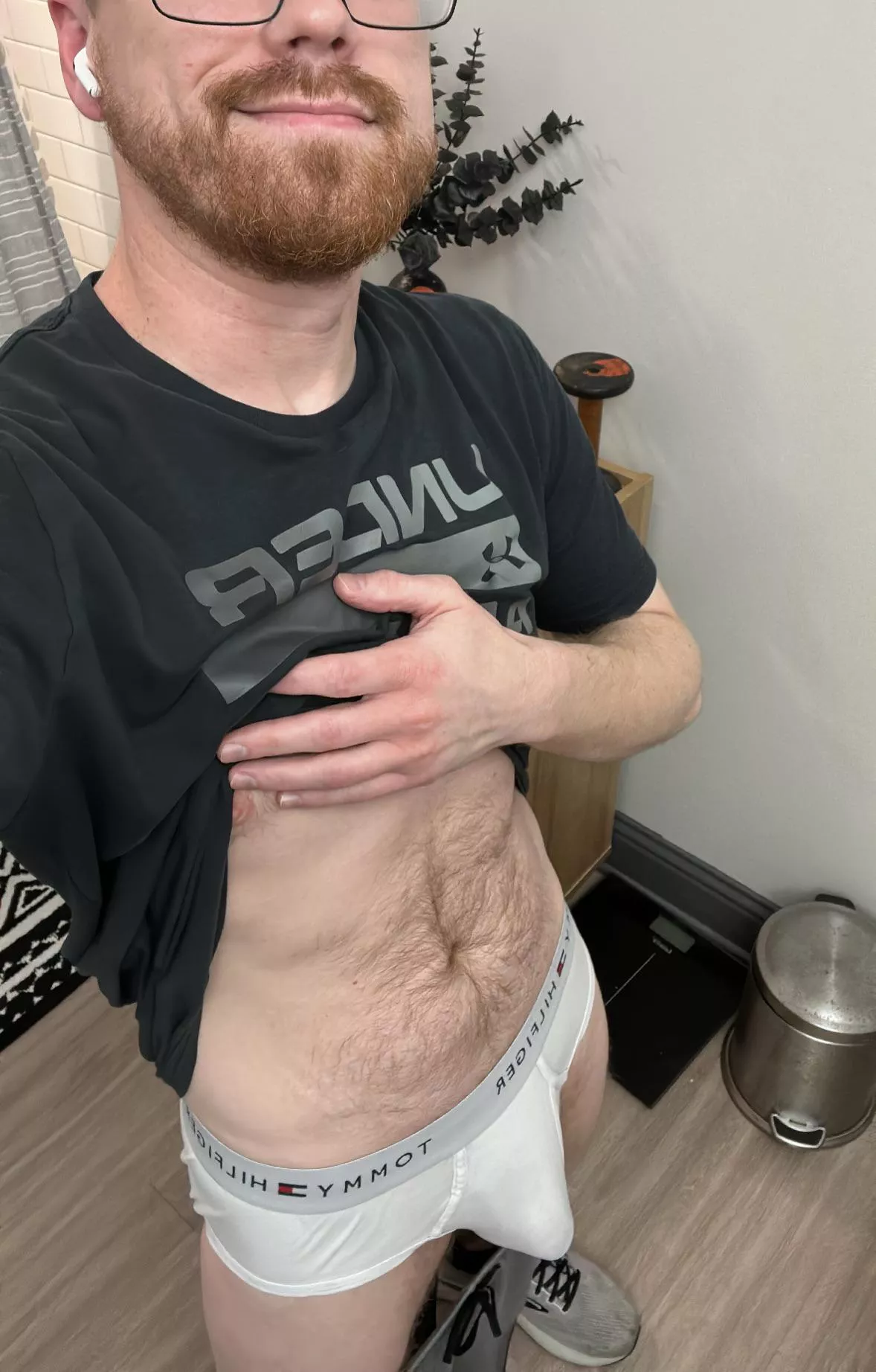 Get on your knees bro posted by Bromotexual