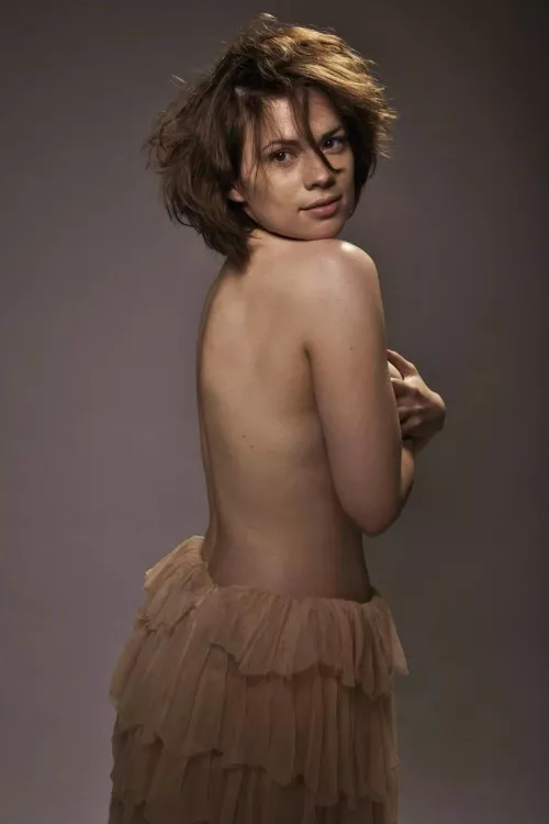 Hayley Atwell by Plus_River_8733