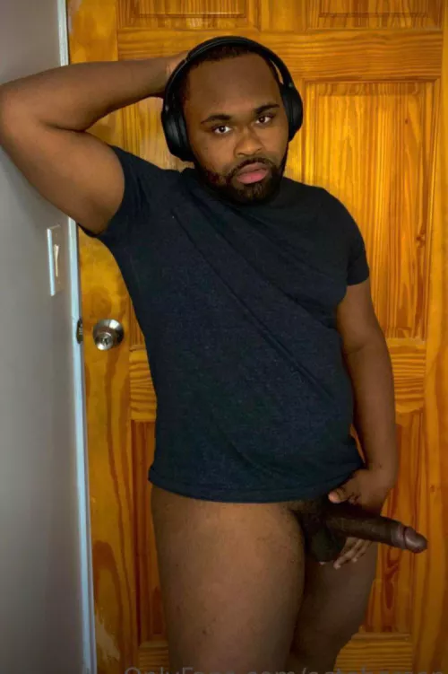 Hey 👋🏾 by MrOctober95