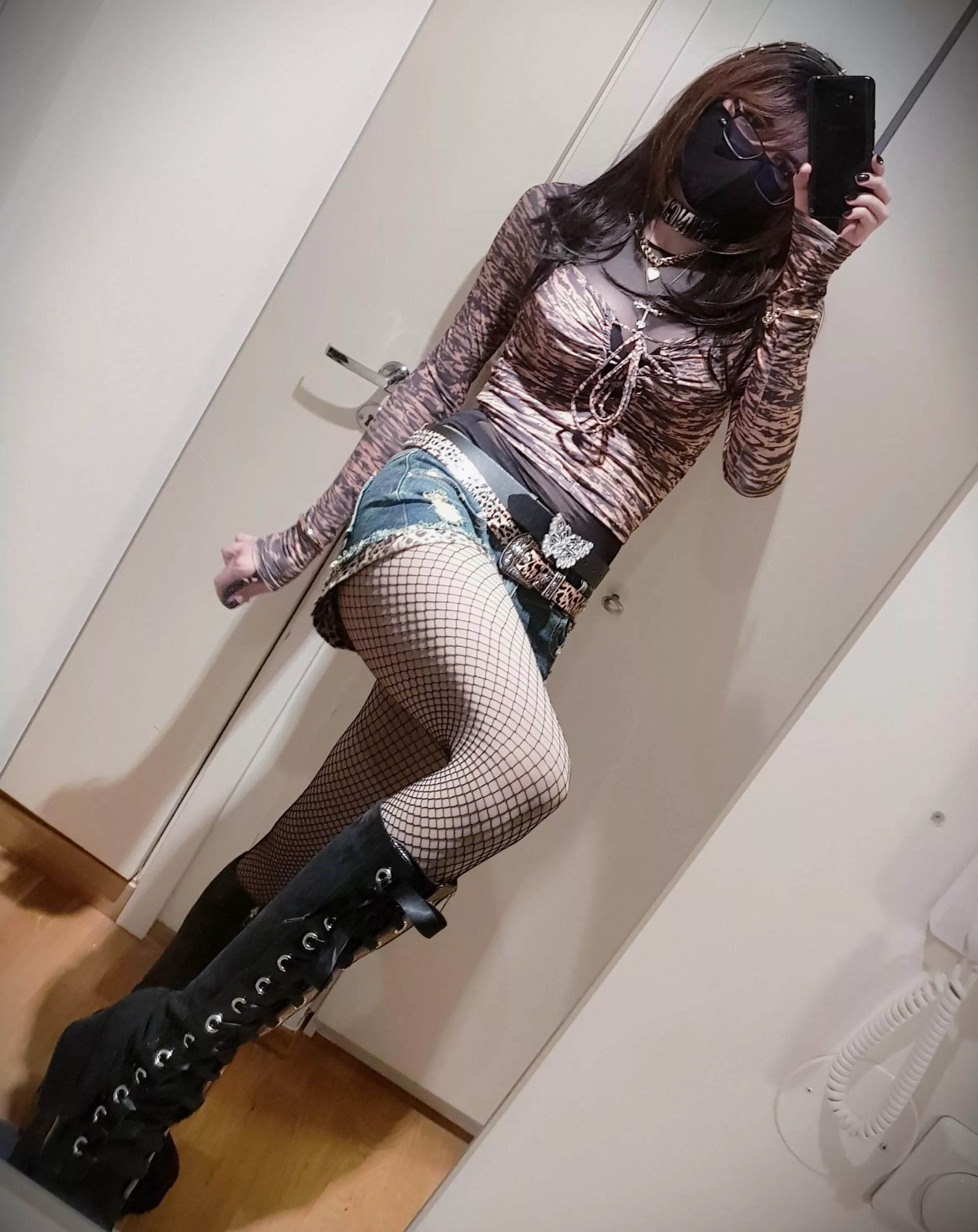 I think I could easily look like my sister actually... posted by ShadowPrincessN7