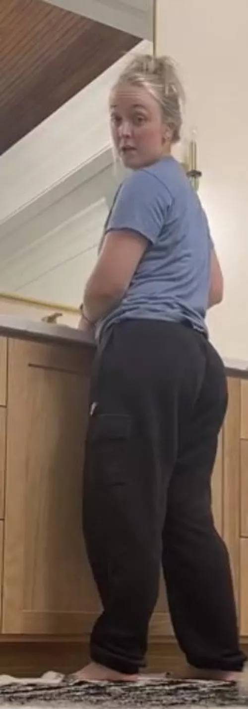 Meghan McCarthy by Tha_Throwaway_Bro