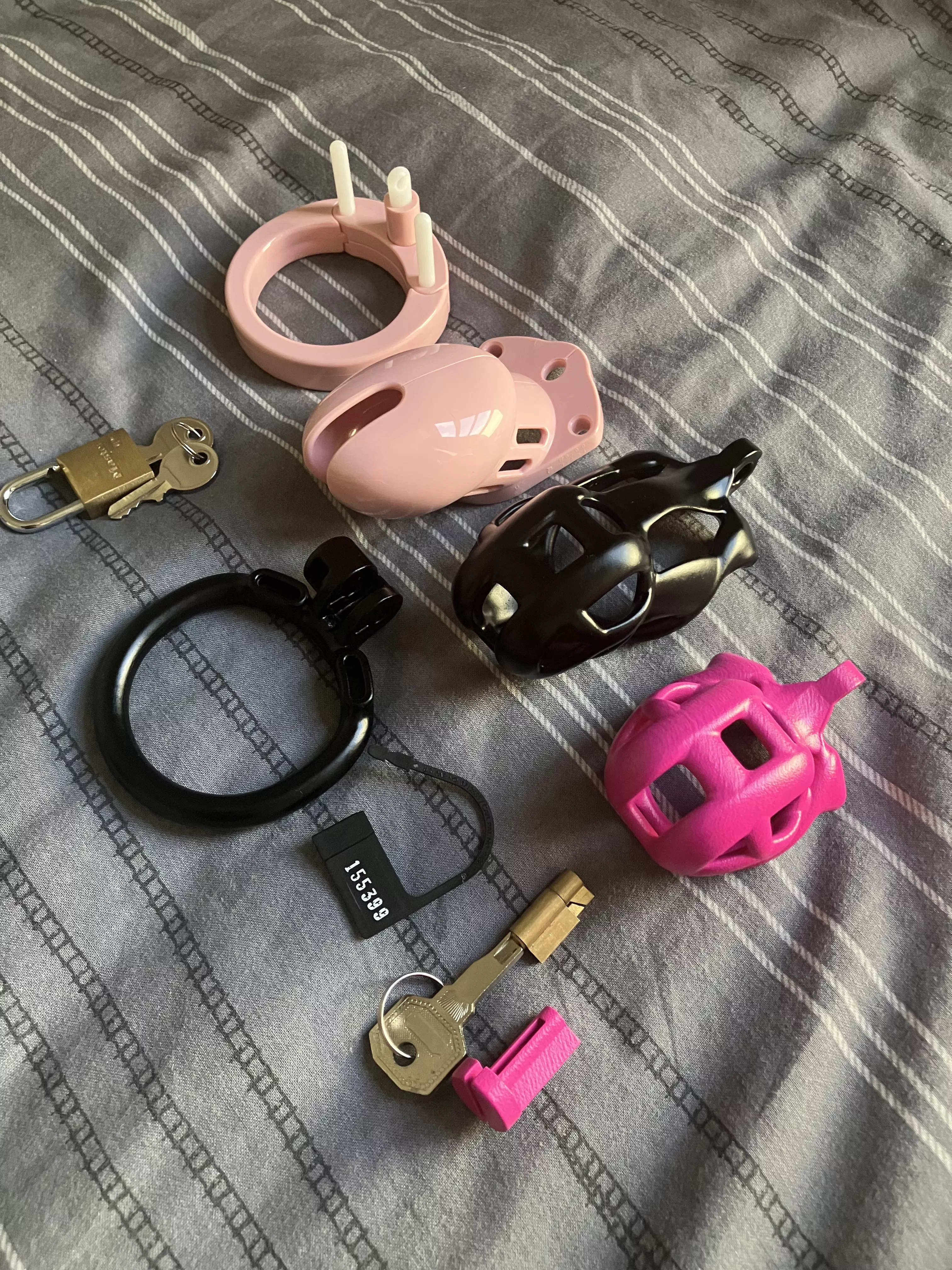Preparing for locktober! Still deciding what cage I’ll use. posted by ezpz_LEM0Nsqueezy