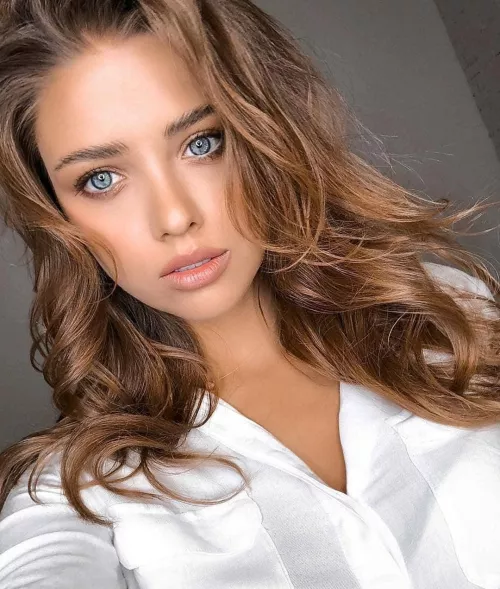 Anna Belik by forthsquish20