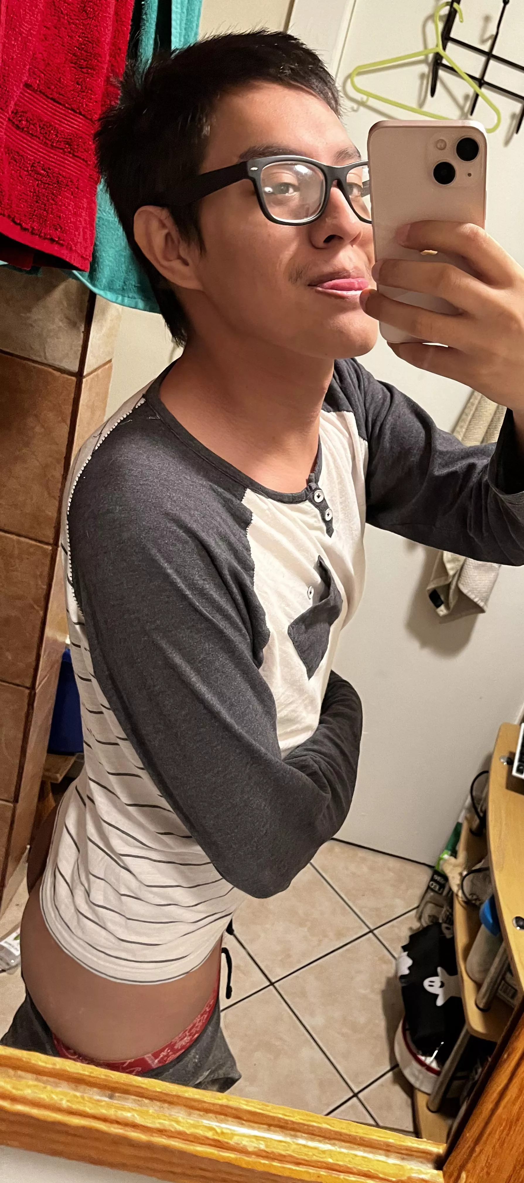 Do I qualify here? posted by icedcawwwfeelover