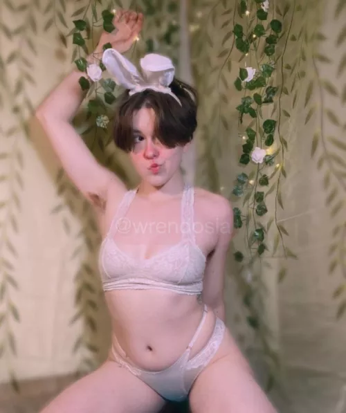 Give me a spot to bounce? by wrendosia