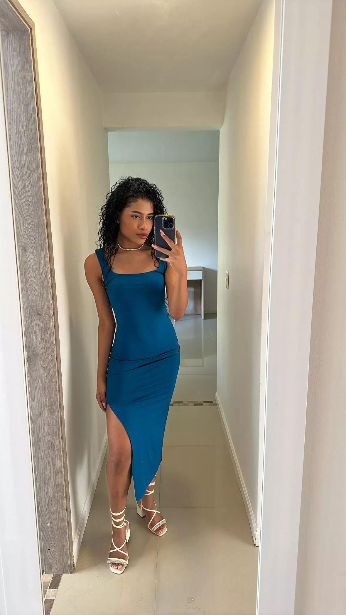 Long dresses everytime posted by auroraelisex