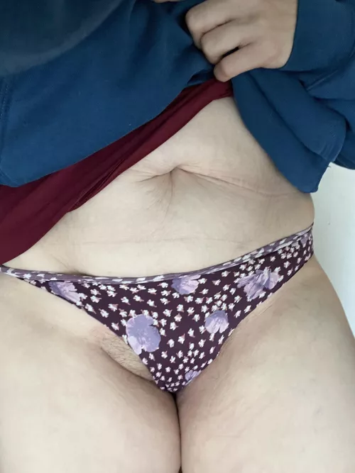 There’s so much hair these panties aren’t holding it in by AmeliaRaeWldflwr