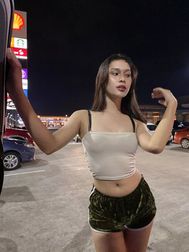 Be honest, did I make you stop scrolling? posted by ImportantInfltion