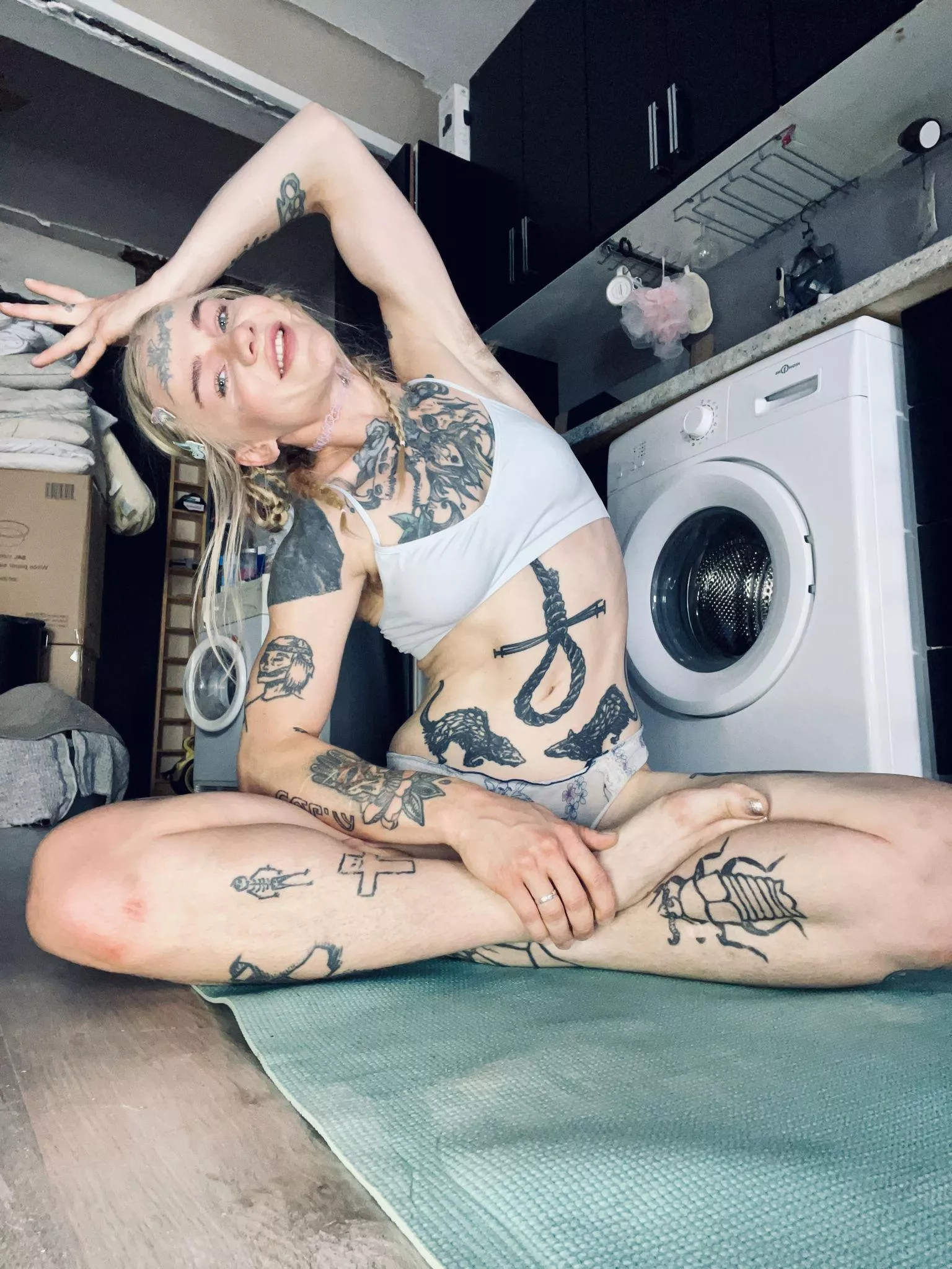 Discover the hidden passion behind my tattoo. posted by Cythia_Susa