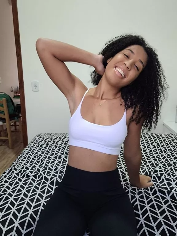 If I stay in house you will need to make me sweat posted by charl0t33