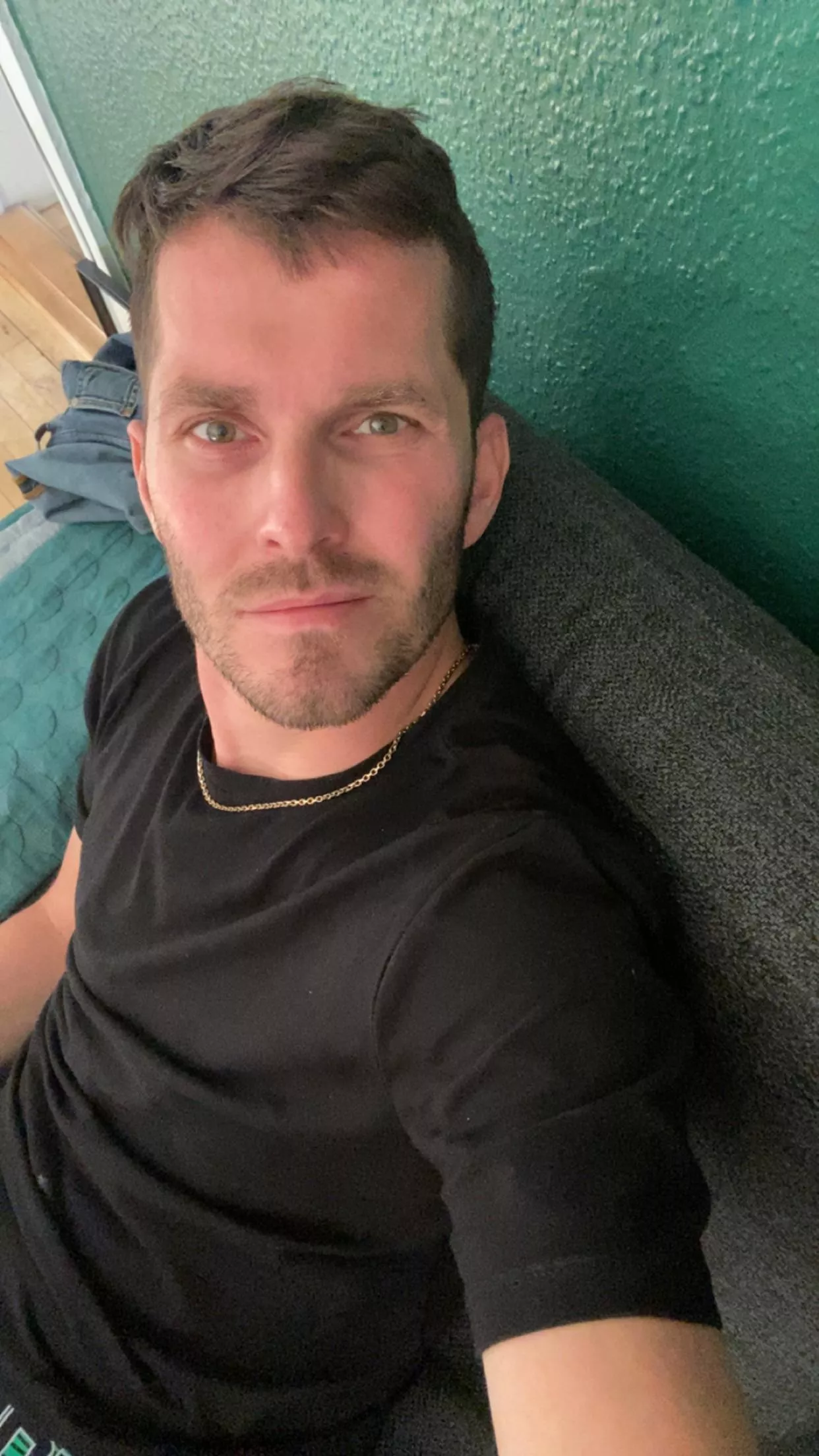 Its friday 😍 Lets chat 😍 posted by Crazy_cat_gaydk