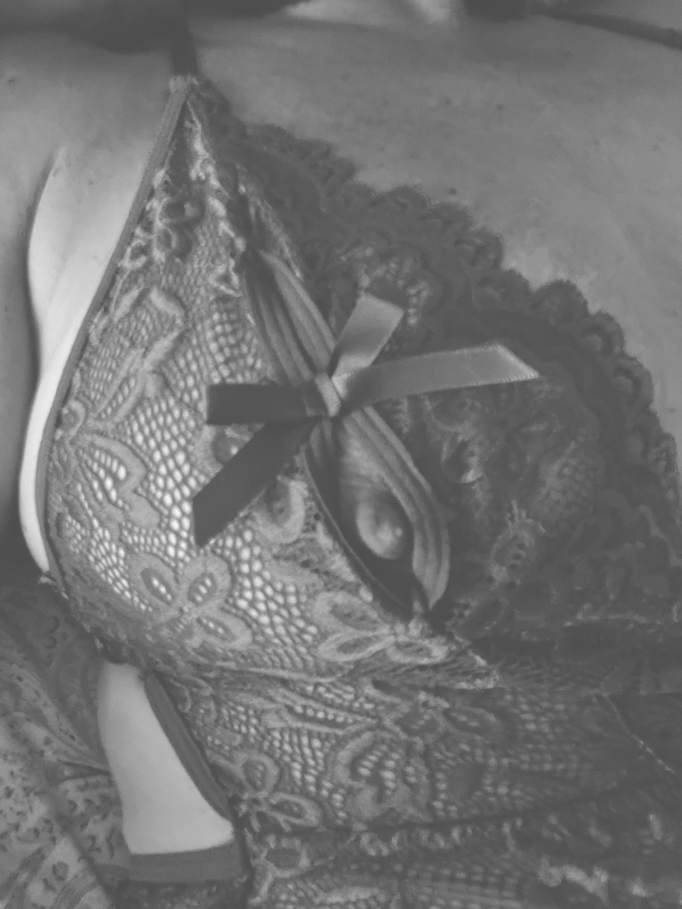 Laced [F] posted by Emma19811