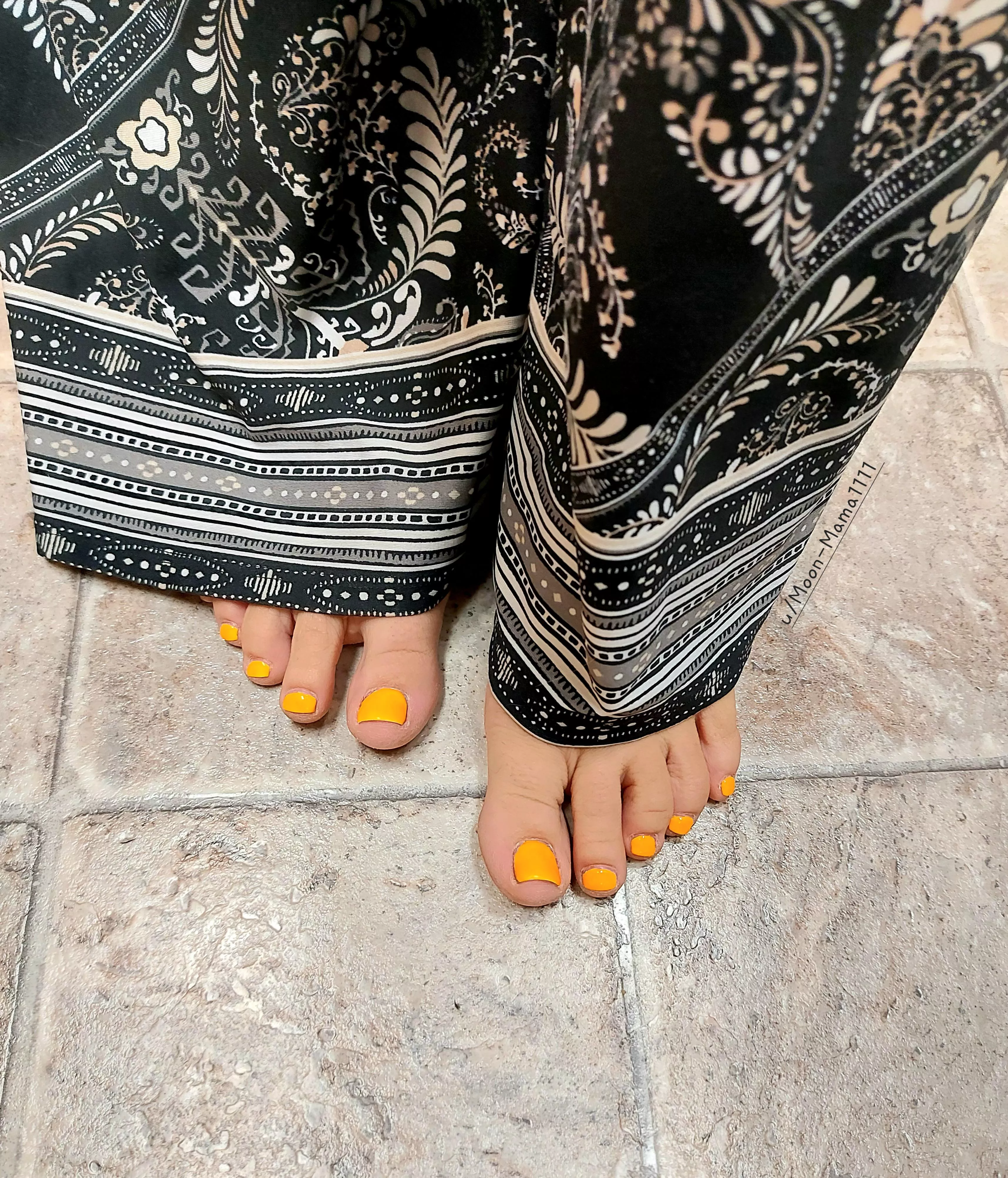 My only wish is that someone would suck my toes 😭 posted by Moon-Mama1111