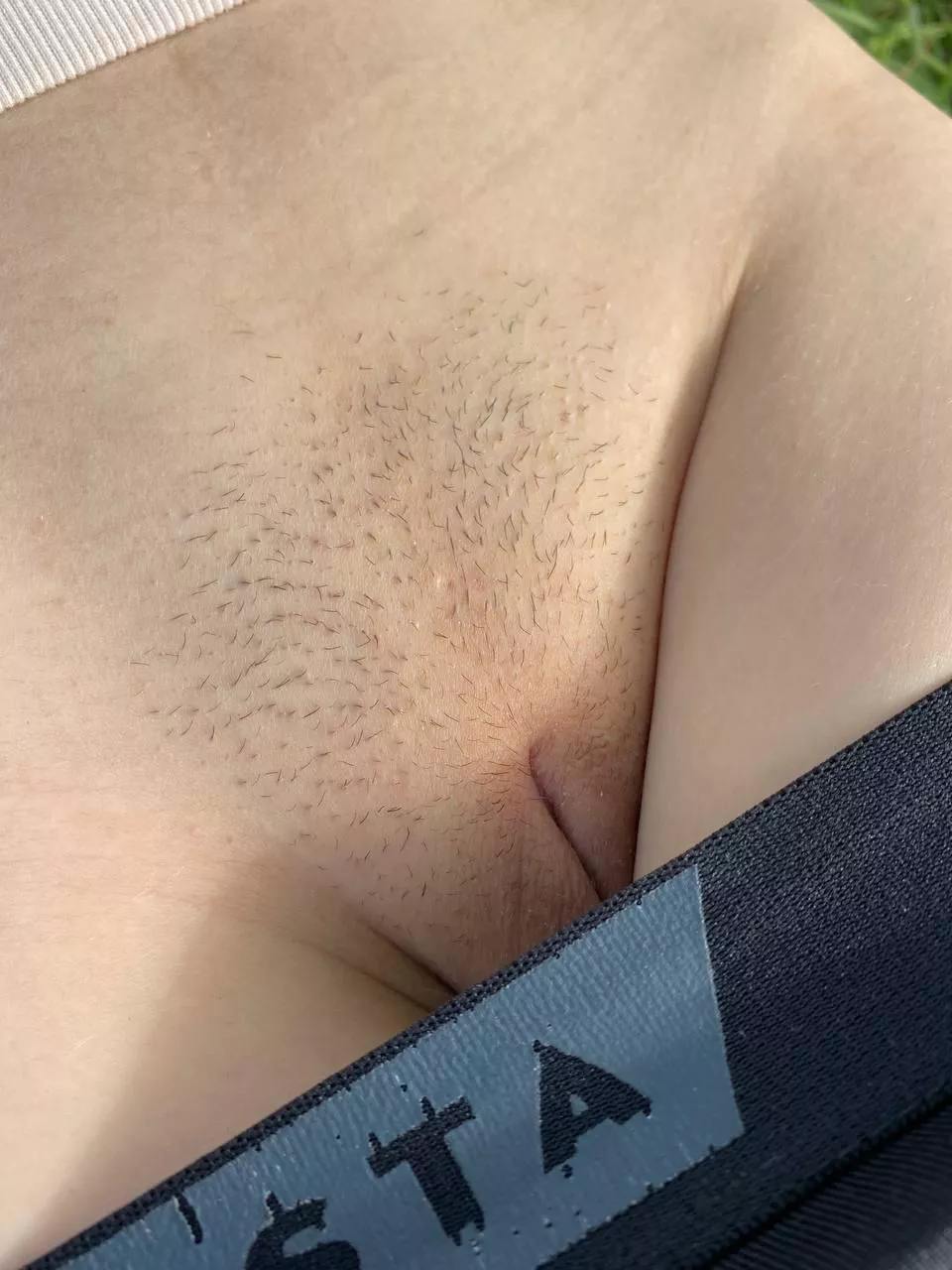 Simp on maximum! posted by feetonadya