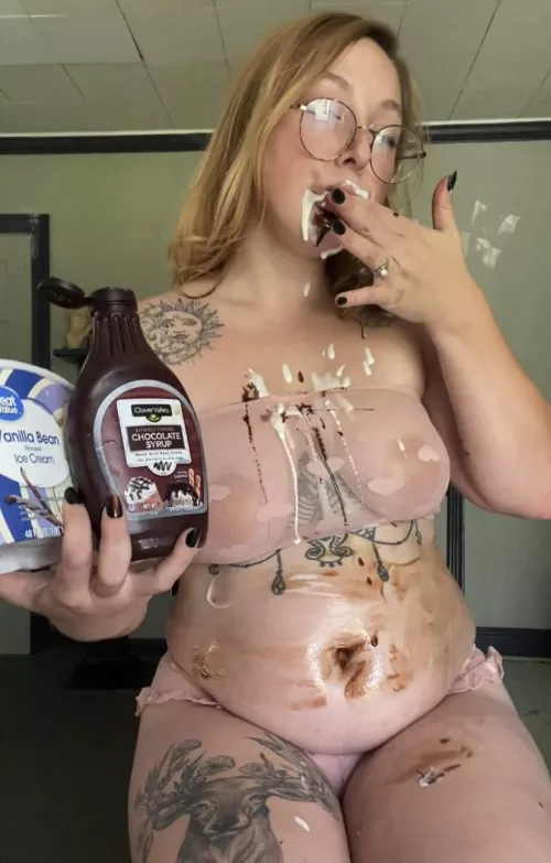 Sooo messy 😋 by makchubby