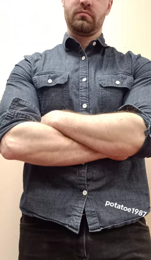 Want to be embraced by my arms? They were made for hugs. by potatoe1987