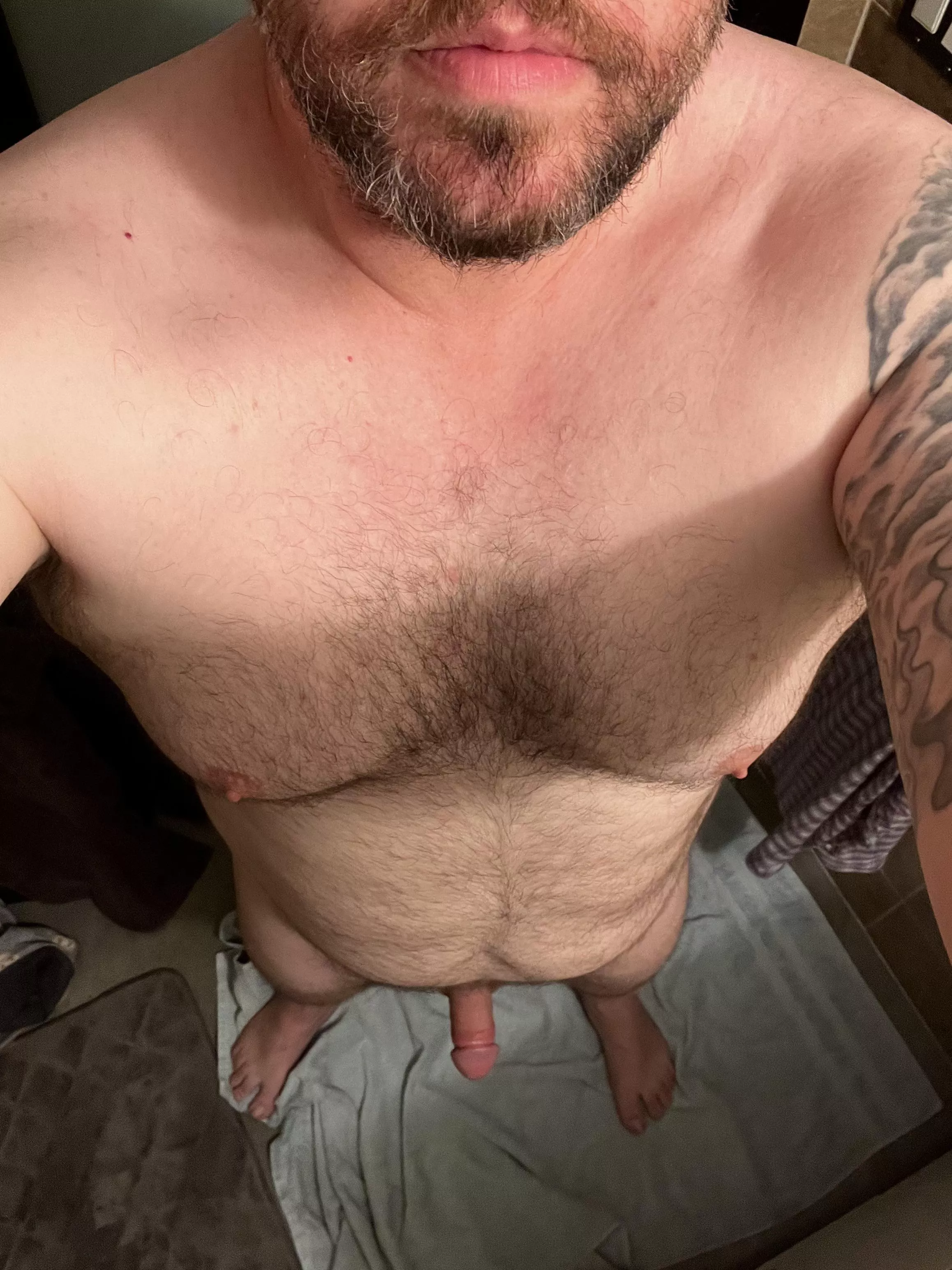 44 chubby dad posted by Odd_Ordinary3749