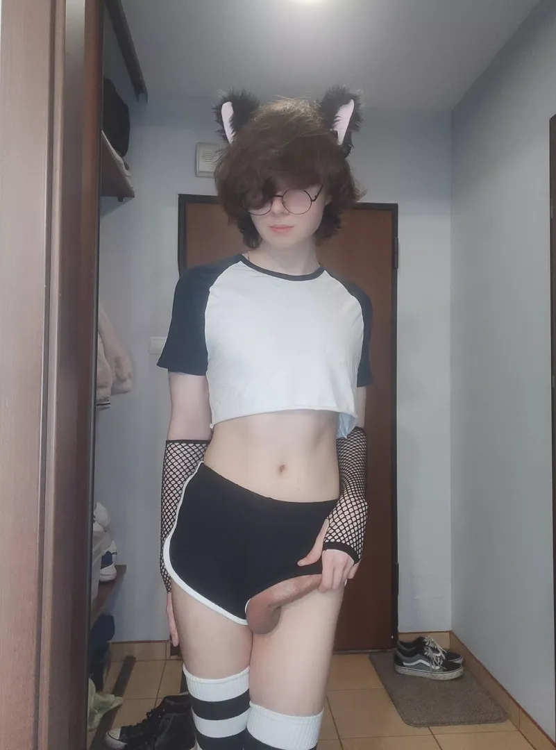 Be honest.. u top or bottom? :3 by MaxHamster69