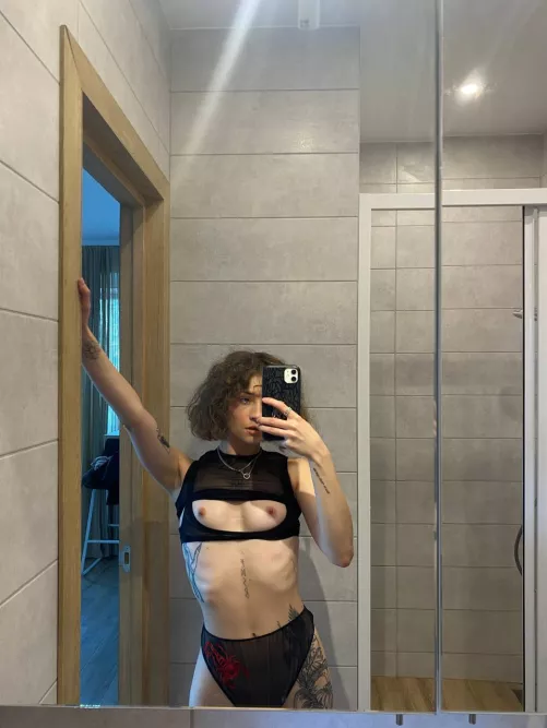 Do you like my body type? by Farevkaoff