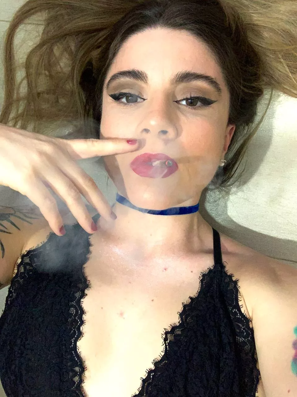 Do you mind if I ride your cock and smoke my cigarette? posted by tattoosexygirl01