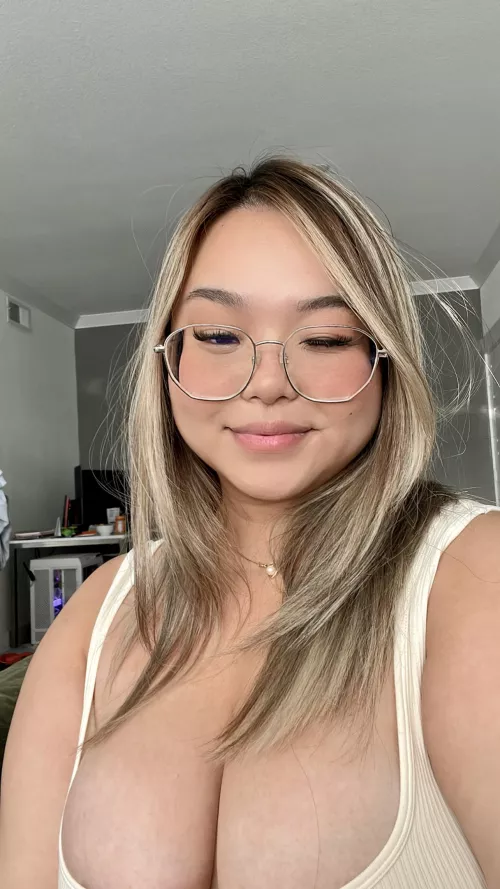 hmmm i’m thinking about dying my hair again… or does blonde suit me? by angxlnguyen