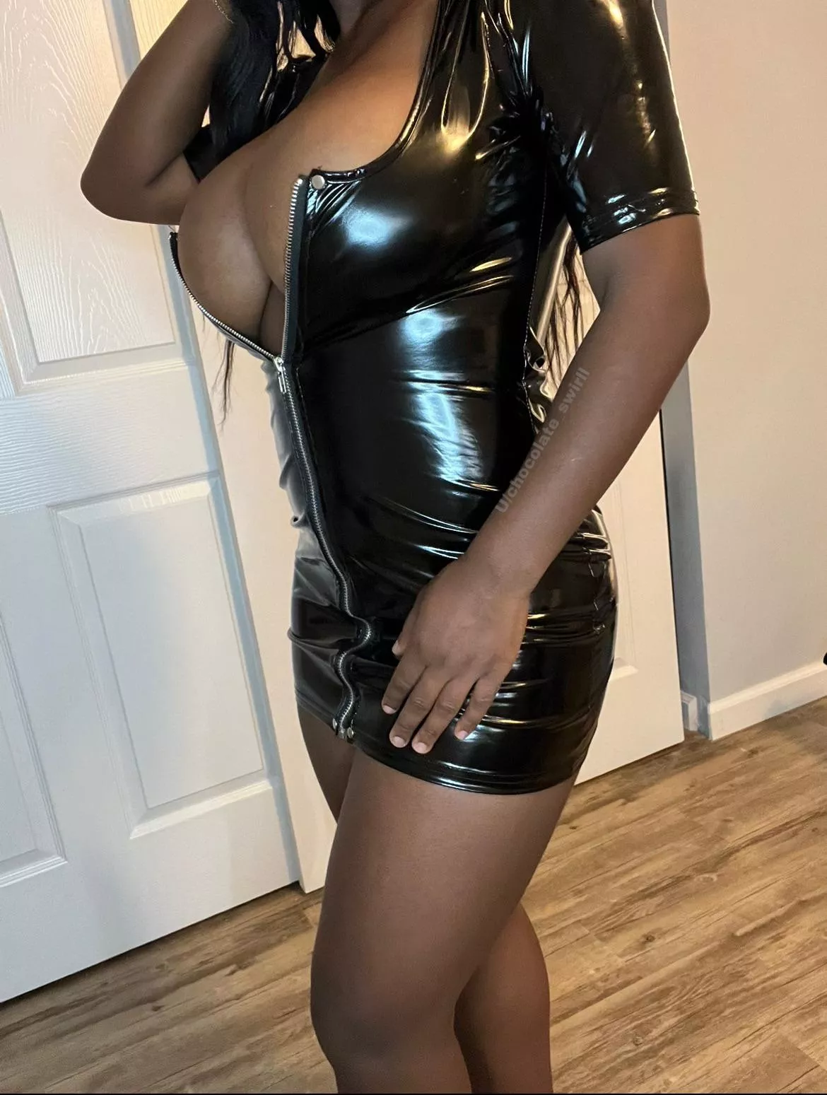I love shiny outfits posted by chocolate_swirll