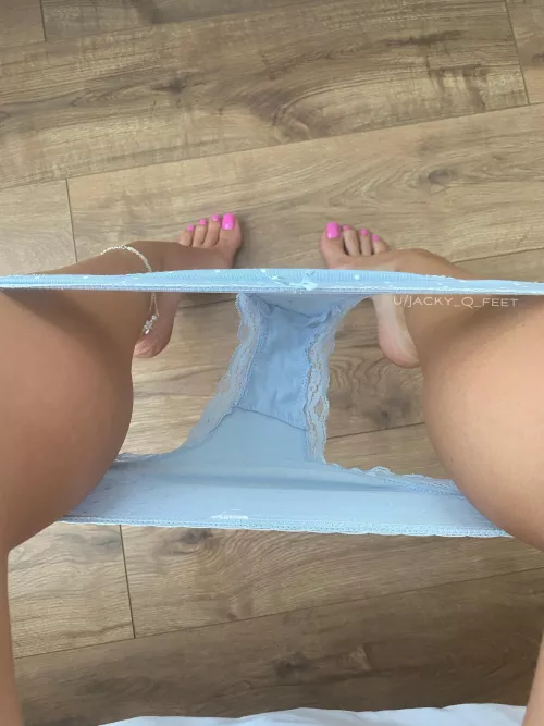 I’m ready for adventure ;) by Jacky_Q_feet