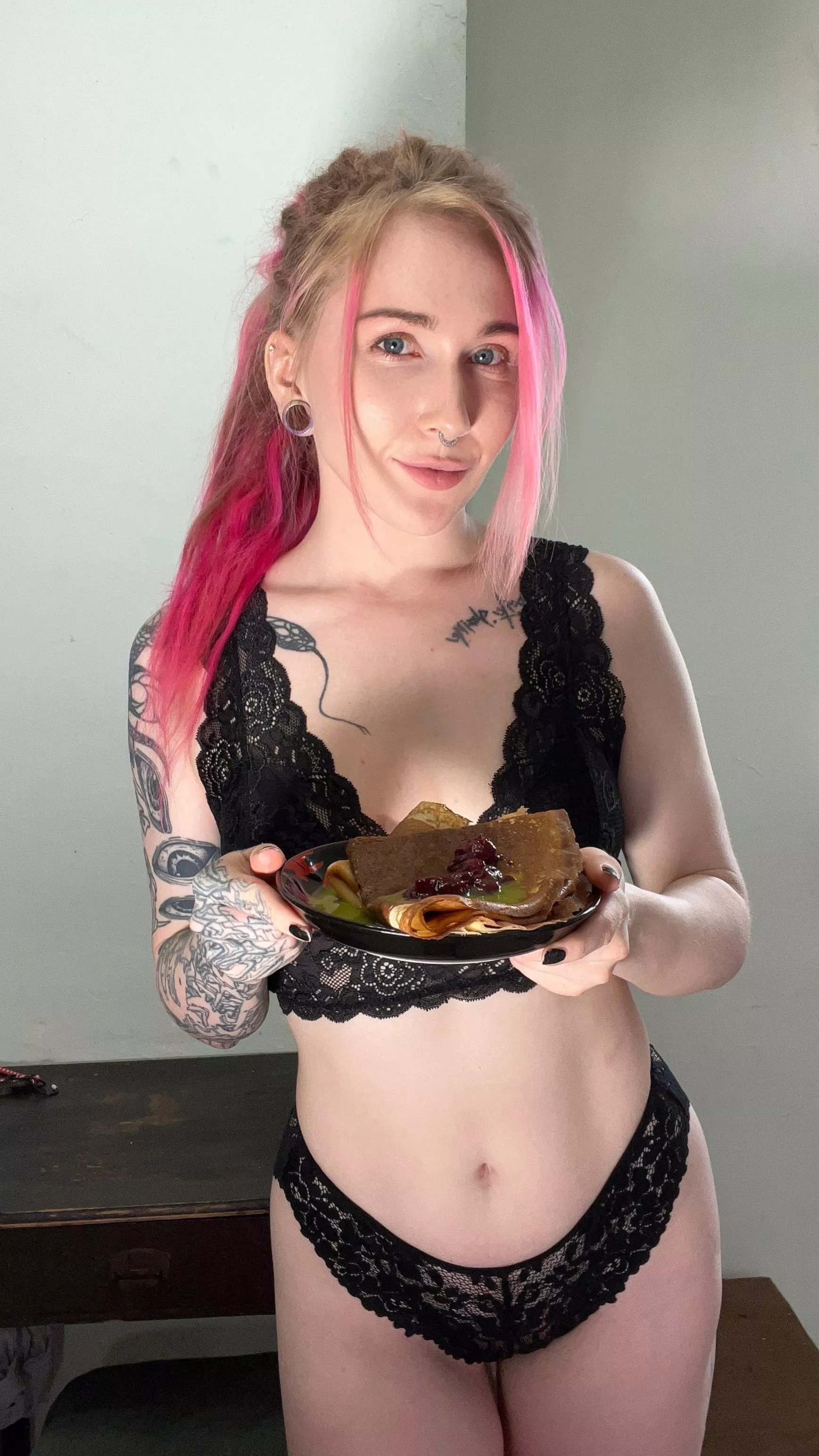 Just a quick snapshot to make your day. ❤😘 posted by Kizsler