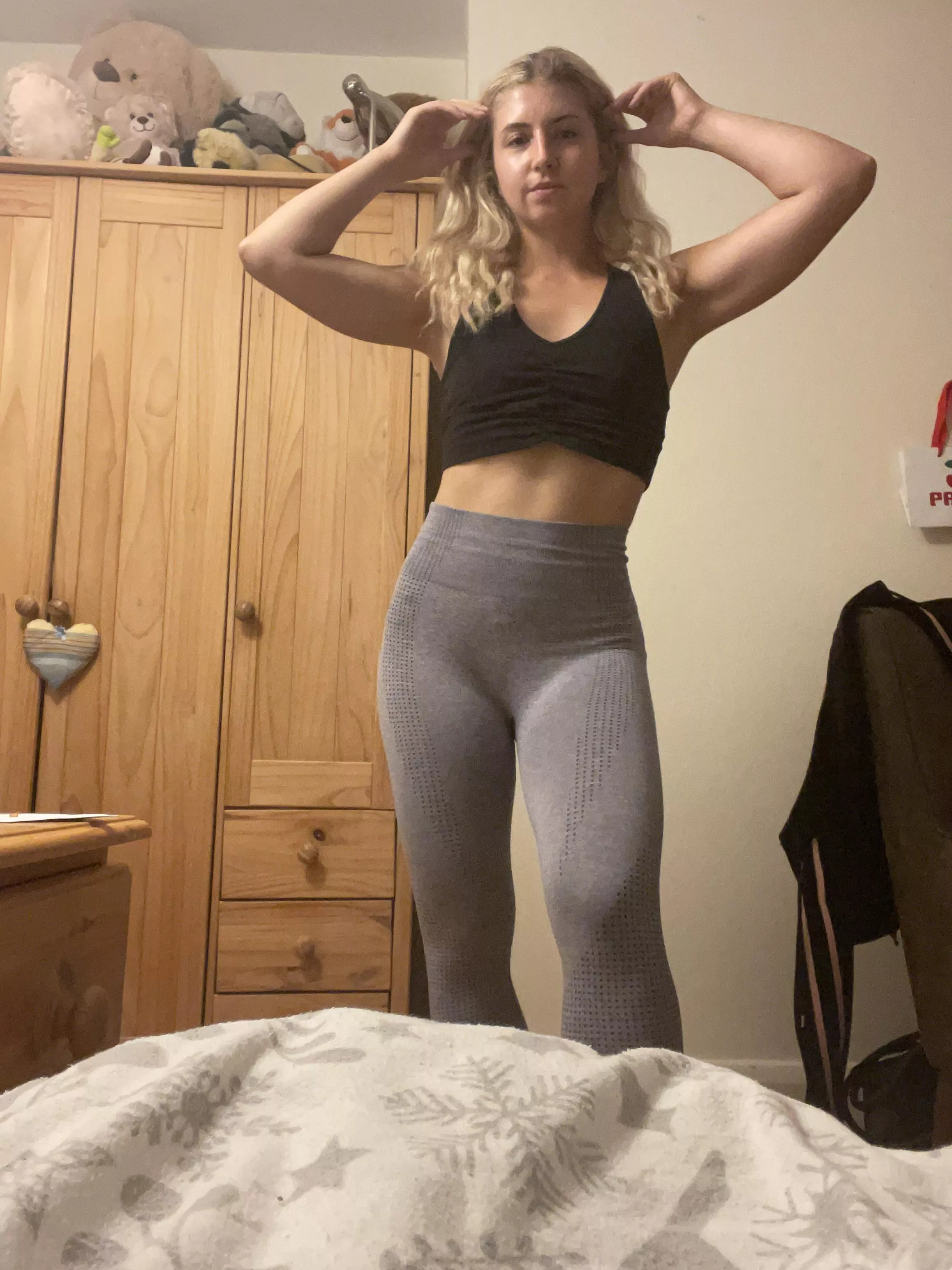 My fav leggings posted by 75Dude