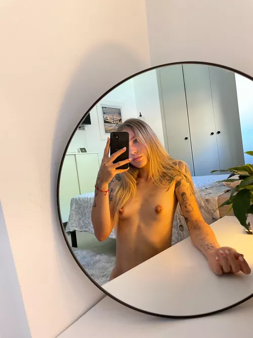 My small boobs prove you can focus on two things at once by Pudinblack