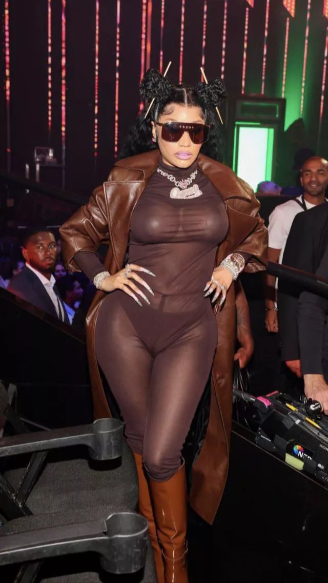 Nicki Minaj posted by OVOyoungozzy