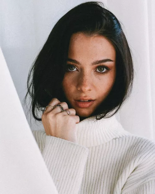 Ready for winter - Mishka Silva by HonestRunner