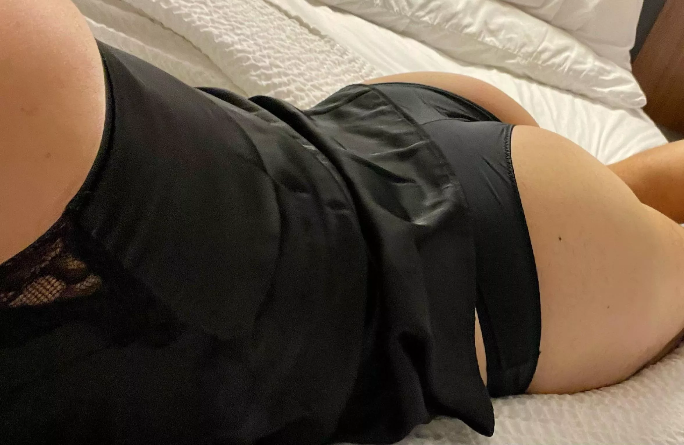 Waiting here for you. Use me as your pleasure slave. posted by kartan1002