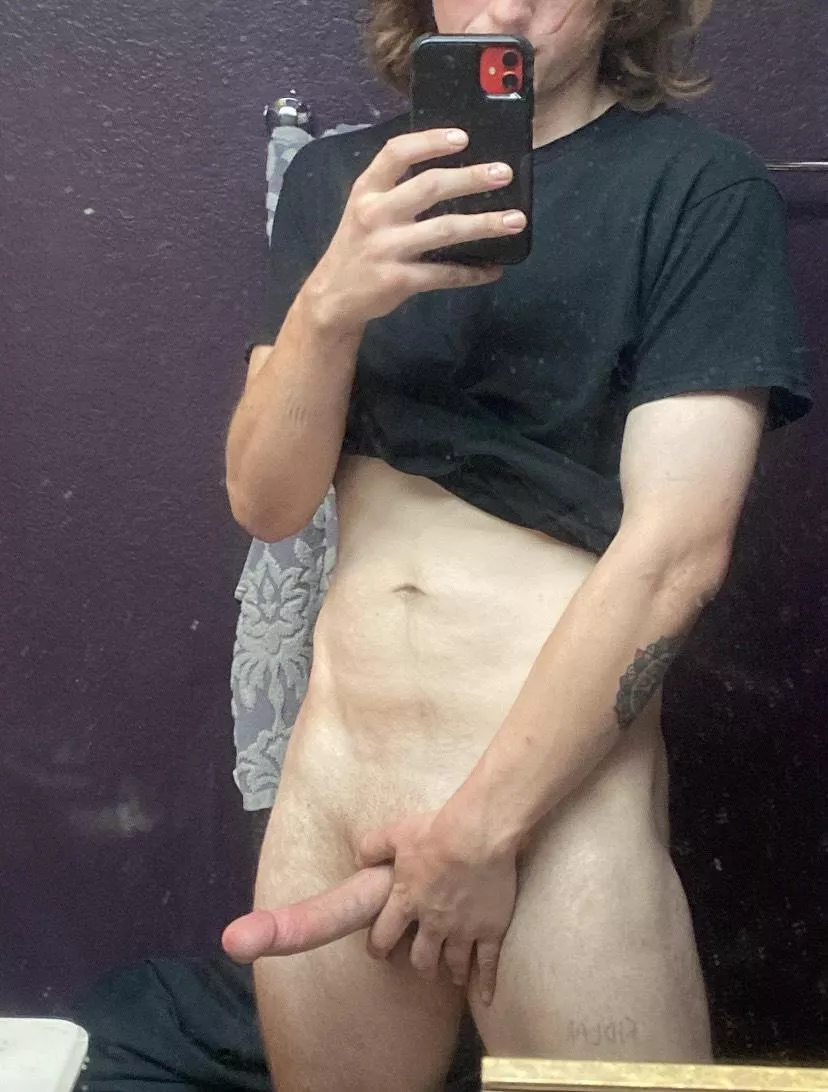 ❤️21 posted by yourdicksupply