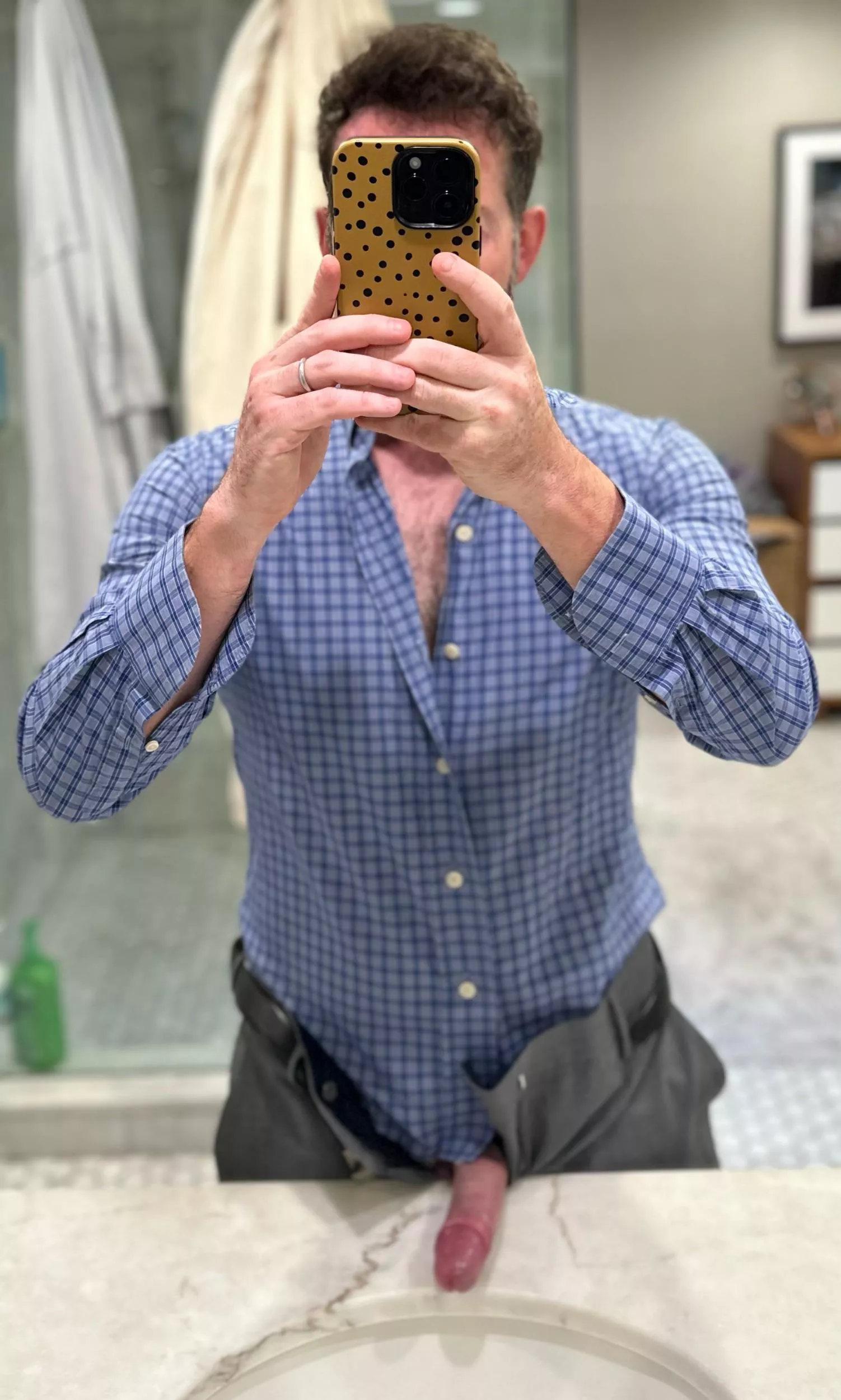 [40] Go commando for the brunch after my friend’s wedding? posted by pecsinshoulders