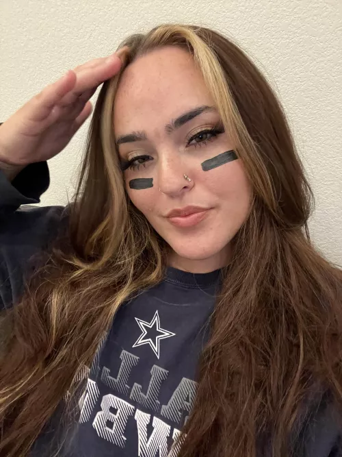 A new day, a new selfie (; happy saturday by YummyAnaliyah