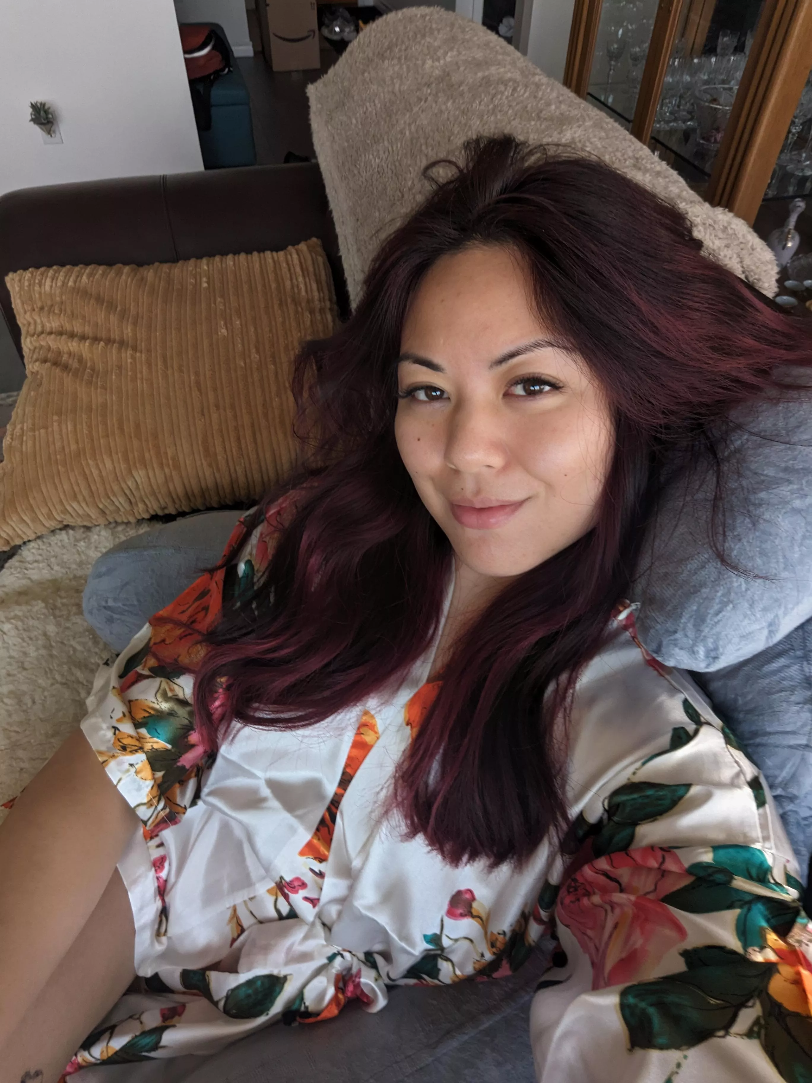 Appreciating this lazy start to my Saturday [f] posted by katwaii