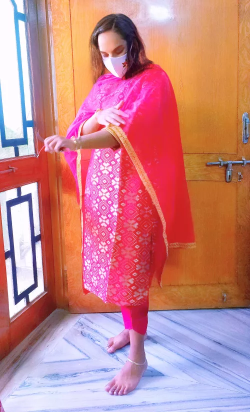 Balancing the last Post's sluttyness with a cute traditional look ☺😘 by sissiaadi