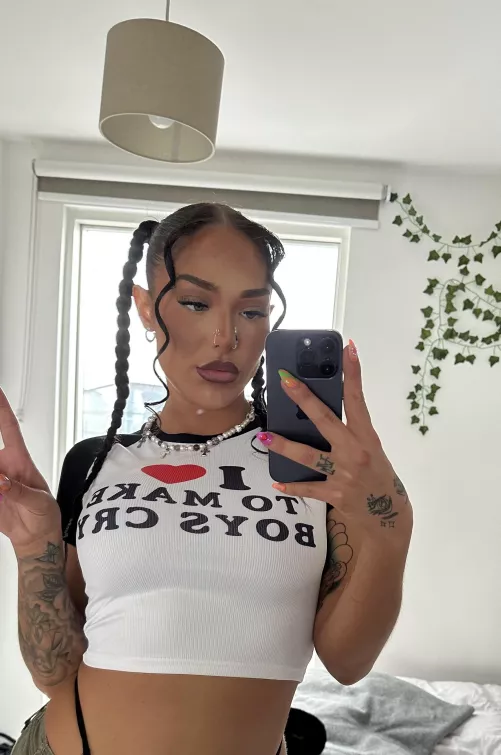 do you like my cropped top? by martitagaraysg