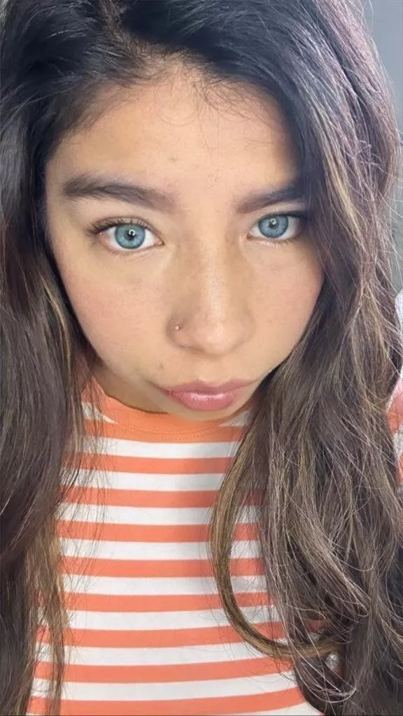 Feeling hot and slutty today! [f19] posted by OGFrosty98